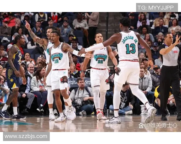 11月11日NBA焦点战马刺对决火箭两队全力争胜展现精彩对抗 11月11日NBA焦点战马刺对决火箭两队全力争胜展现精彩对抗